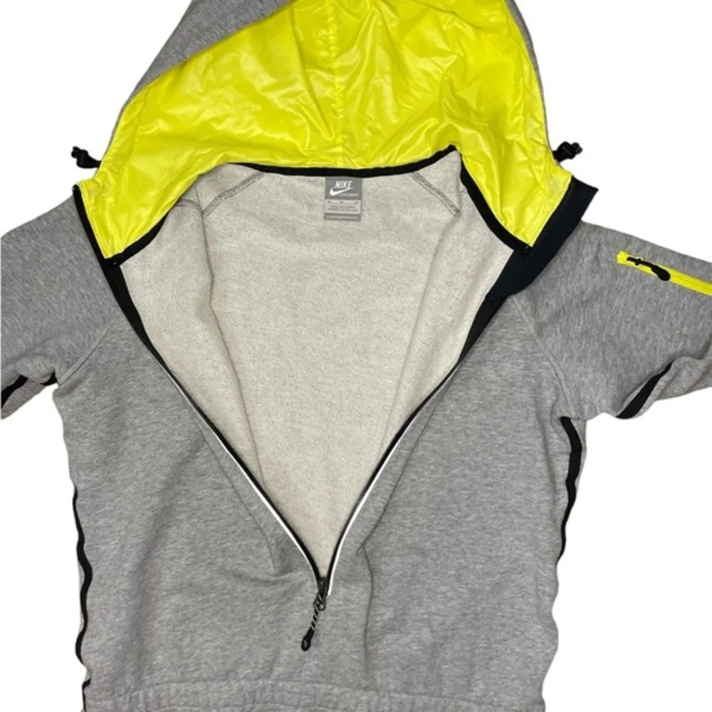 Nike AW 77 Women's Hoody Hoodie Medium Jacket Grey Pullover Sweater 437014-063‎